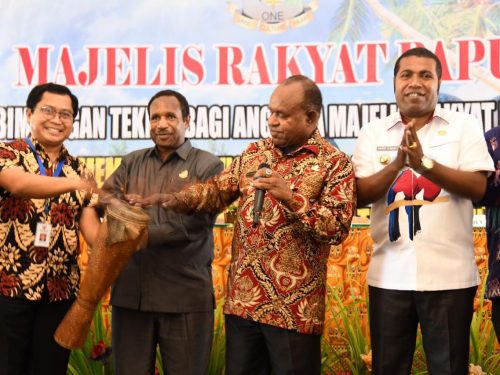 MRP laksanakan Bimtek di Biak, Ini Pesan Asisten I Setda Papua