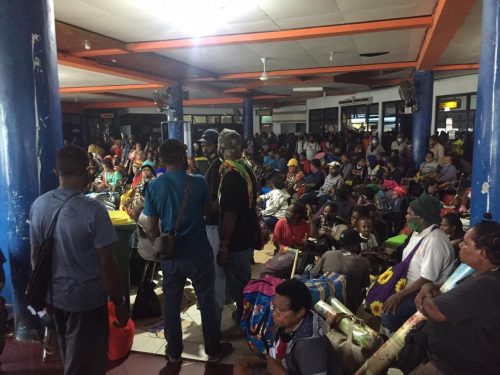 MRP fasilitasi warga Meepago pulang dengan KM Sabuk Nusantara 81